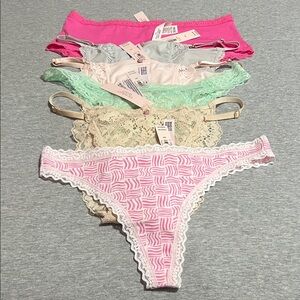 Victoria’s Secret Lace Panty Bundle Size S